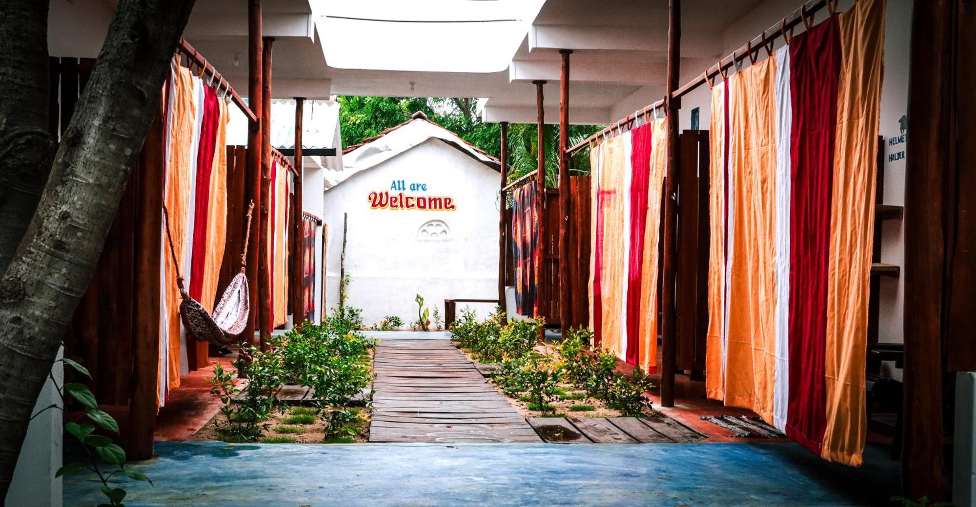 Surfers Park Arugambay Bed & Breakfast Arugam Bay Exterior foto