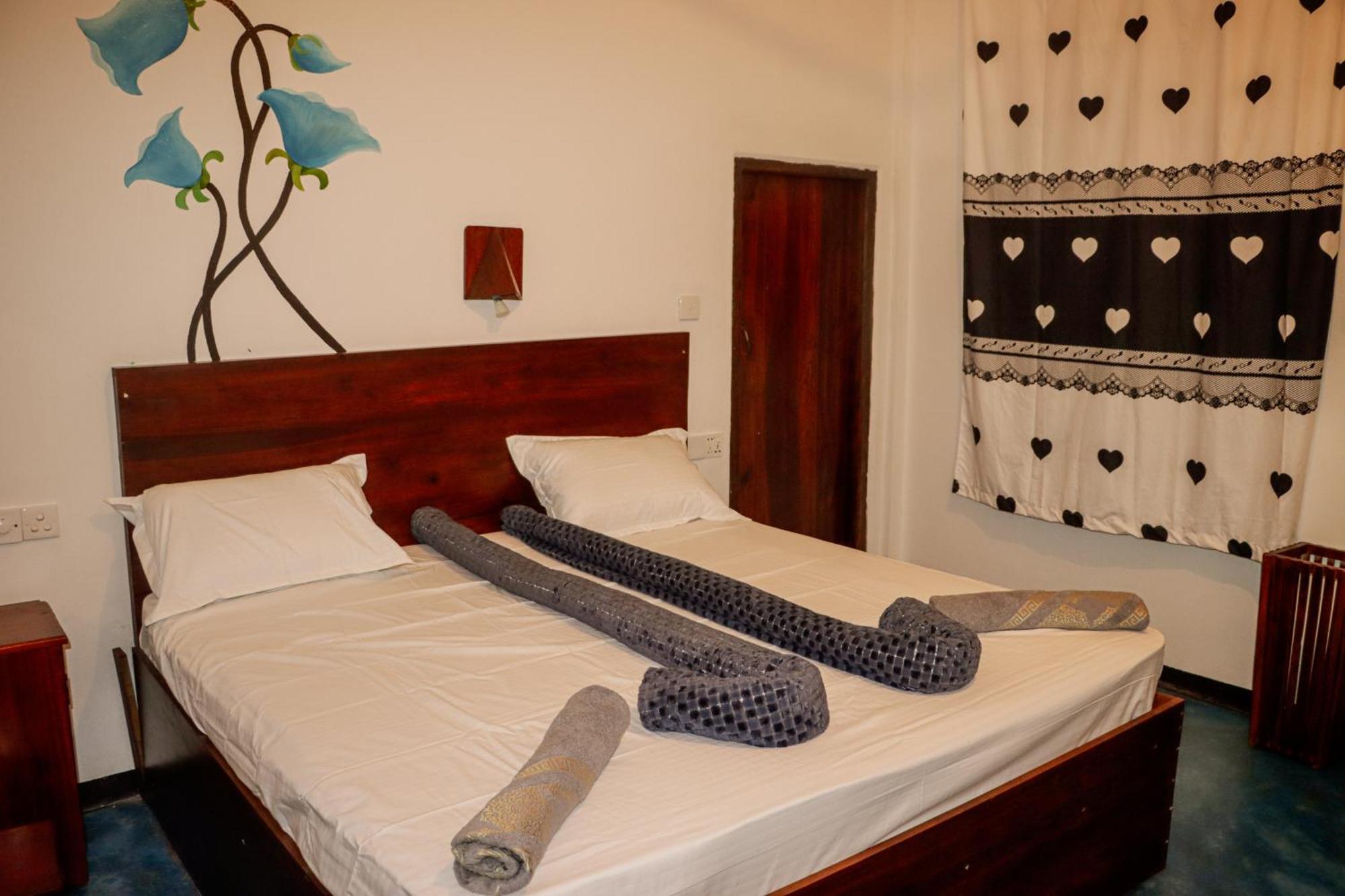 Surfers Park Arugambay Bed & Breakfast Arugam Bay Exterior foto
